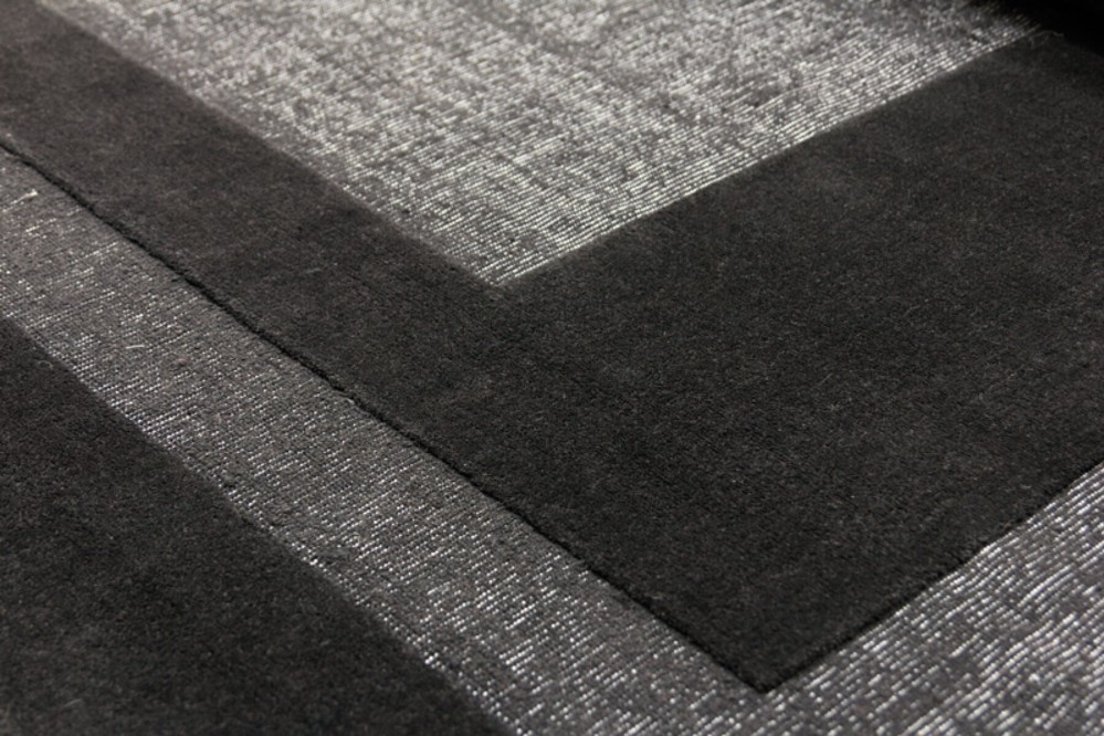 Cut Out Monocromo 2.0 Rug - Black