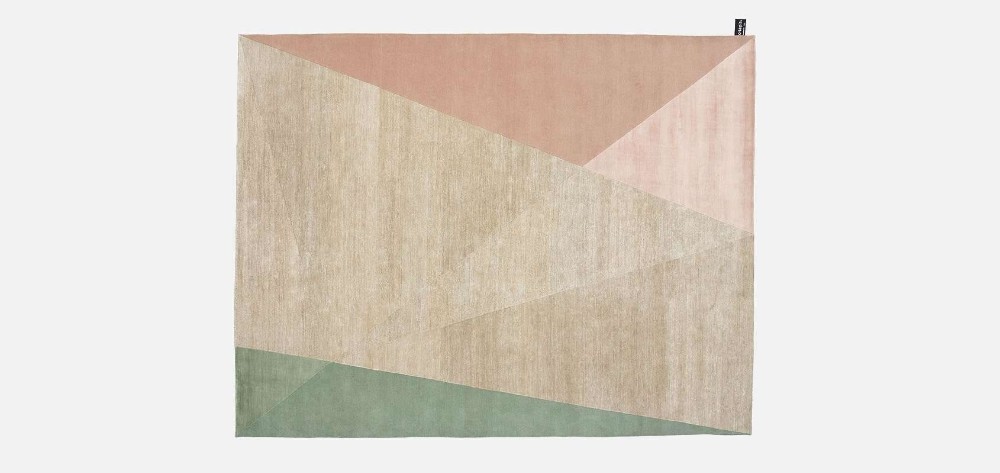 Dipped Angle Rug - Cipria