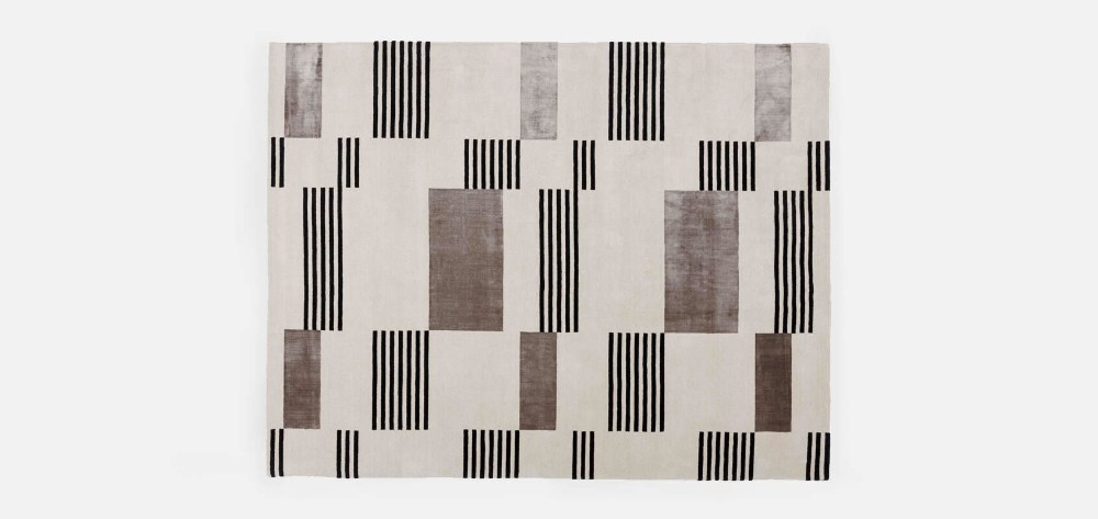 Hello Sonia! Rug - Sleek
