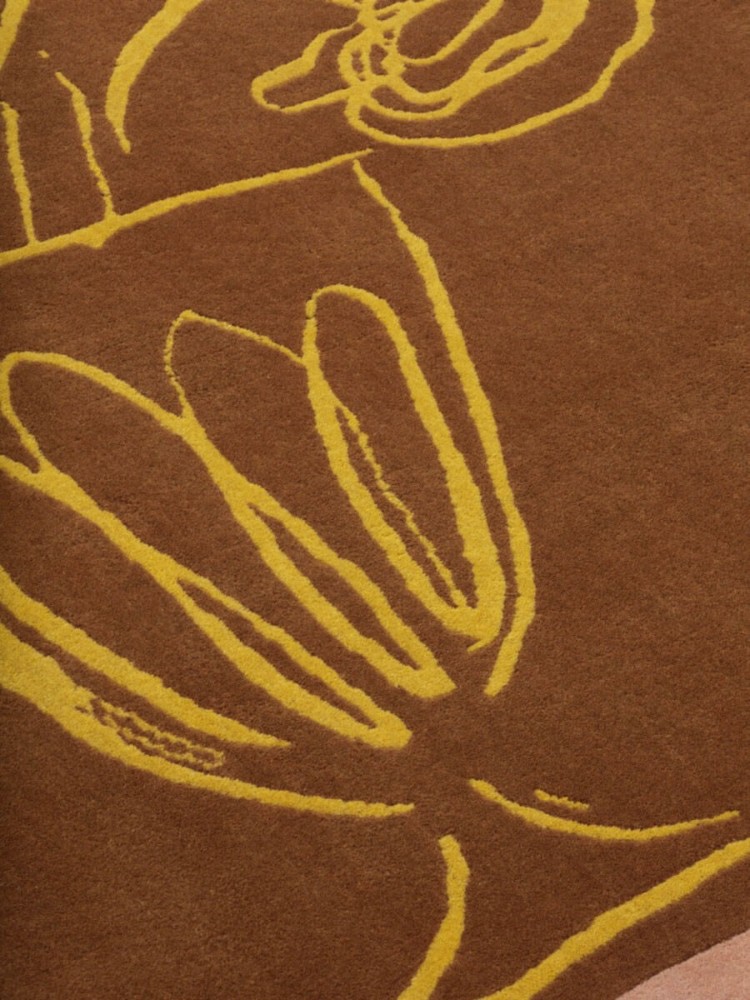 Summer Roses - Hazelnut