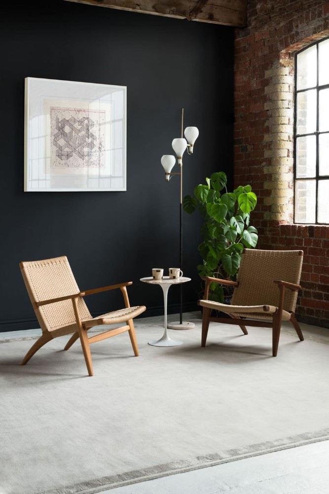 Silk Border Holland Stone