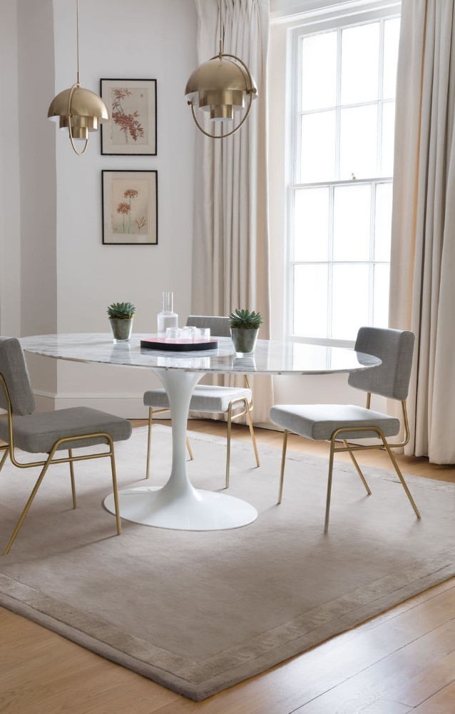 Silk Border Sam's Stone