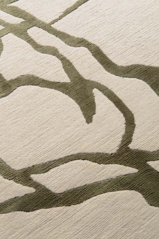 Tracery Pewter Round