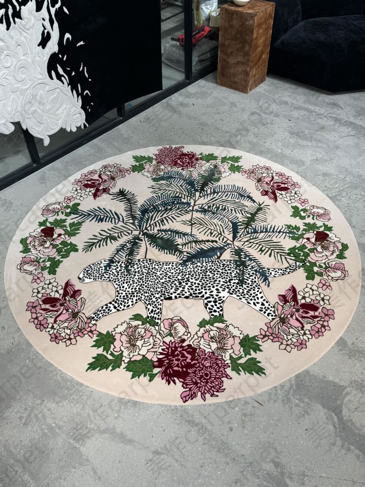 Designer round rug