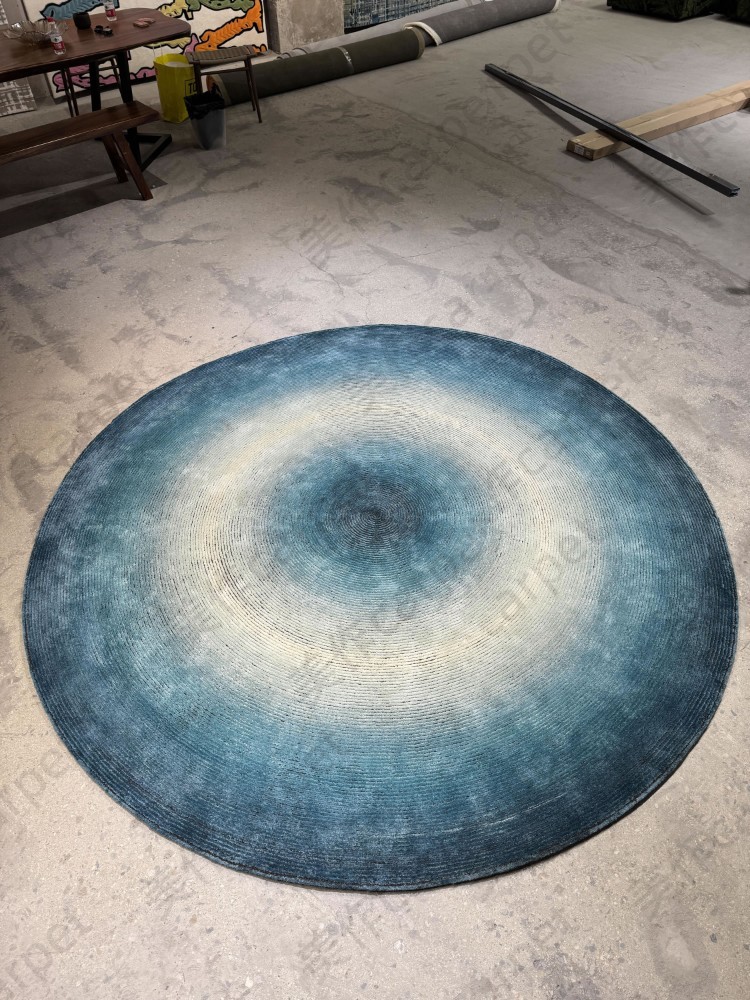 Designer round rug