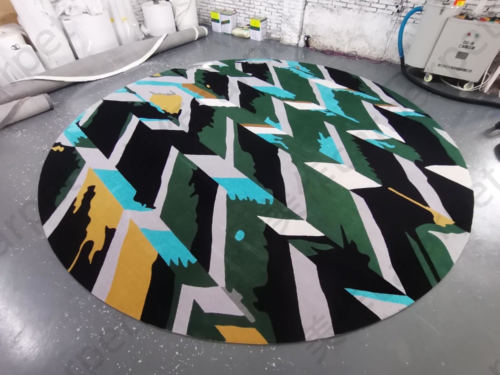 Designer round rug