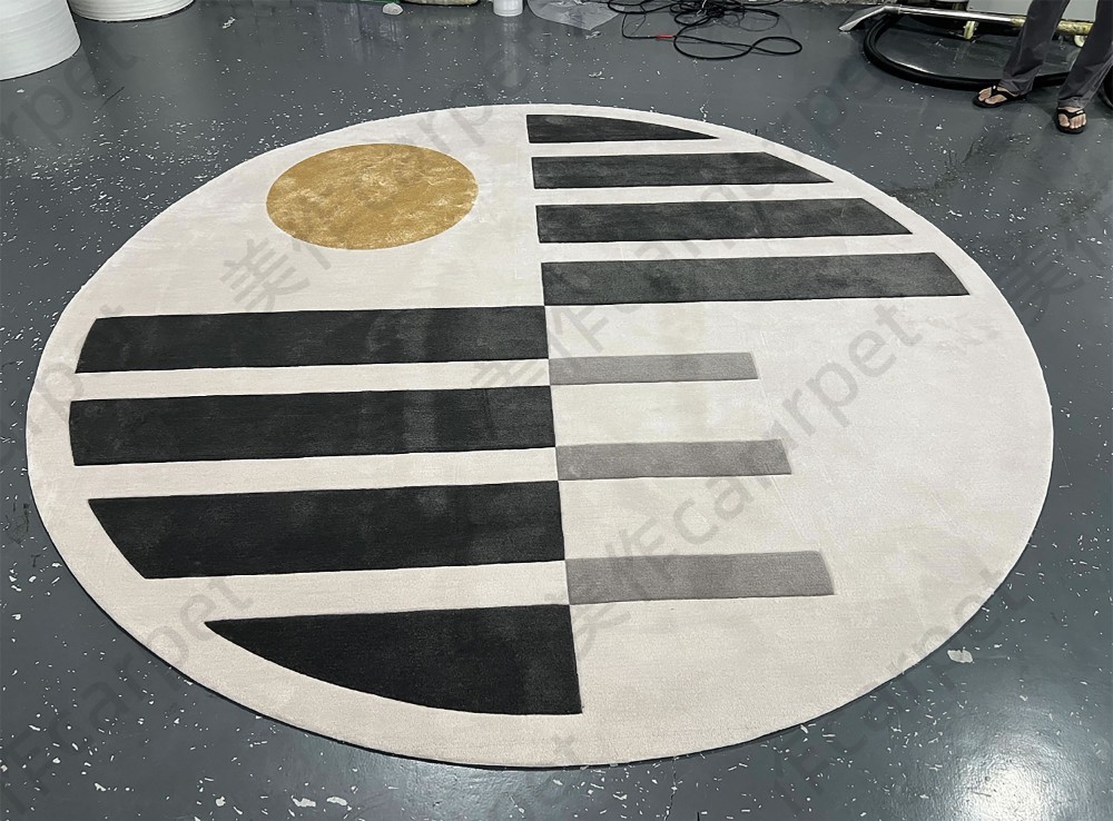 Designer round rug