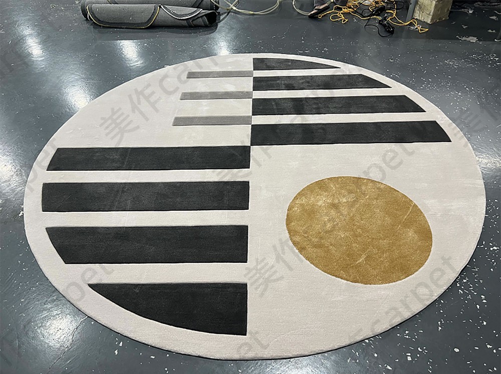 Designer round rug