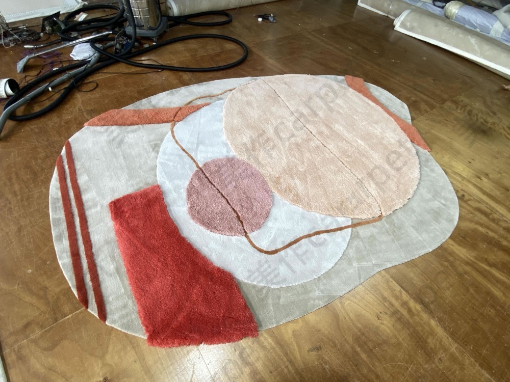 Irregular carpet