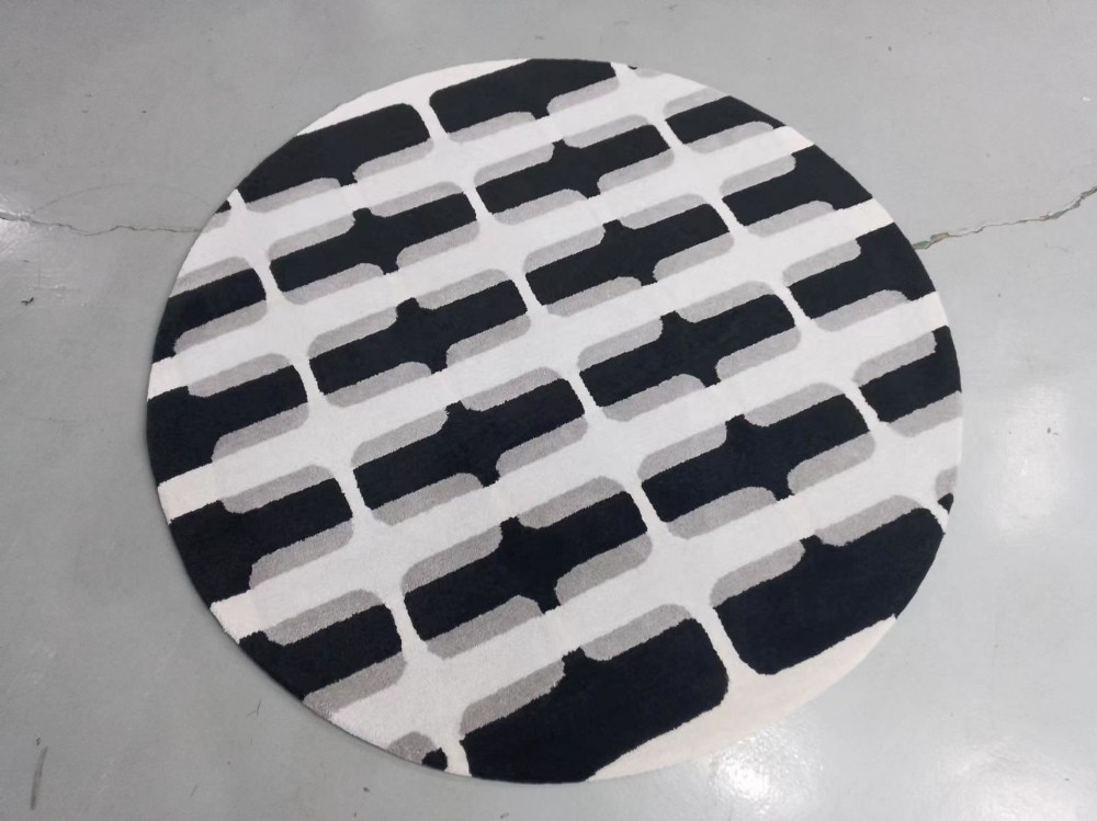 Medieval fashion round