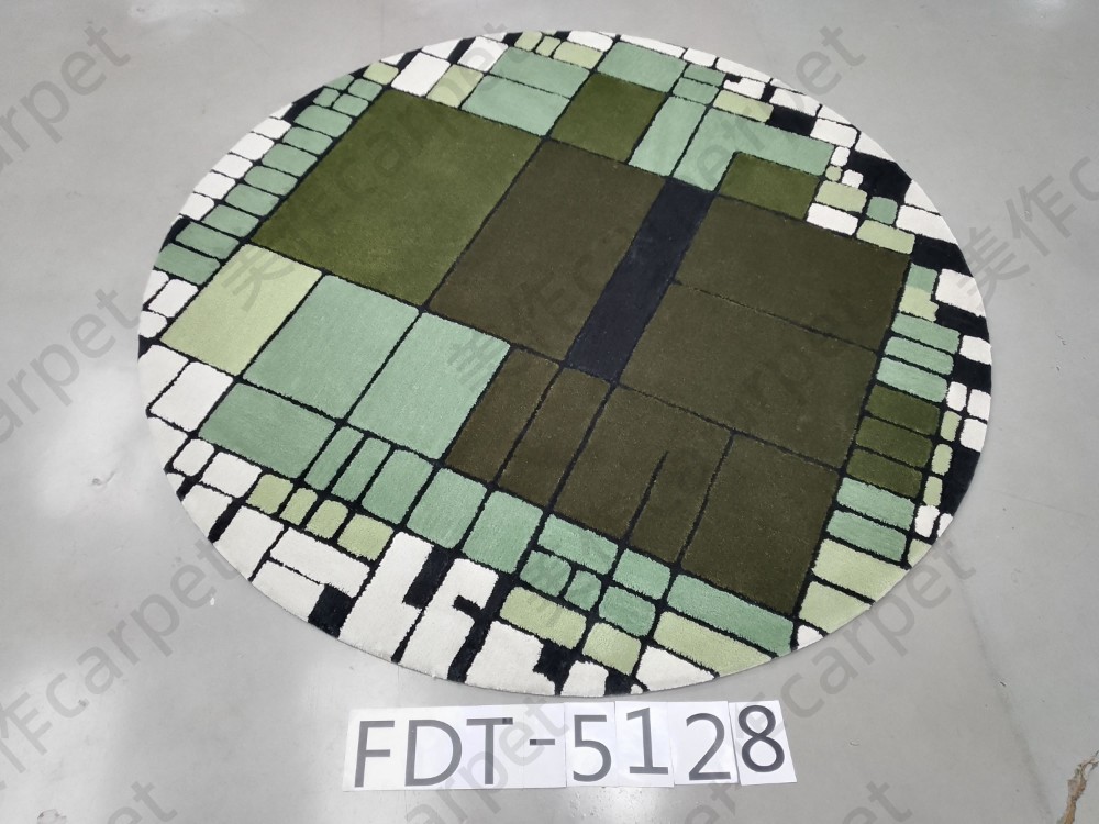 Medieval fashion round