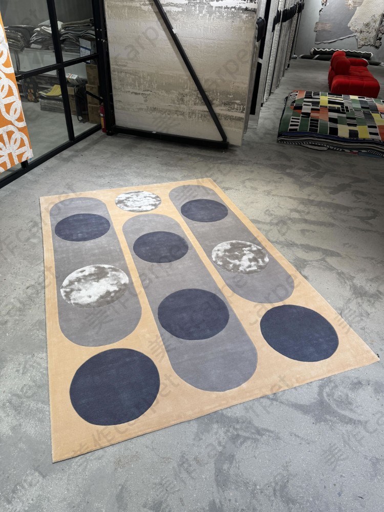 Medieval fashion square