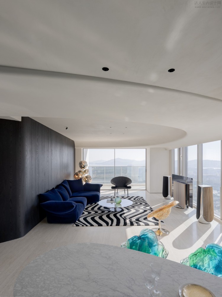 Simple European style collocation