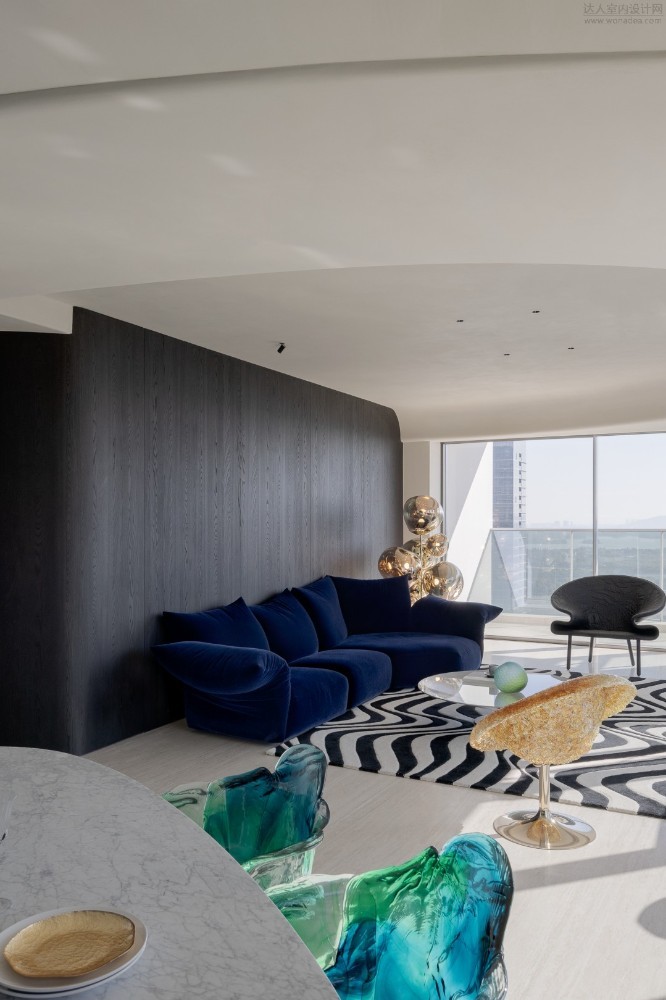 Simple European style collocation