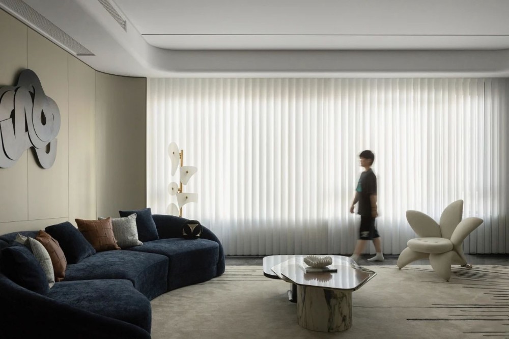 Simple European style collocation