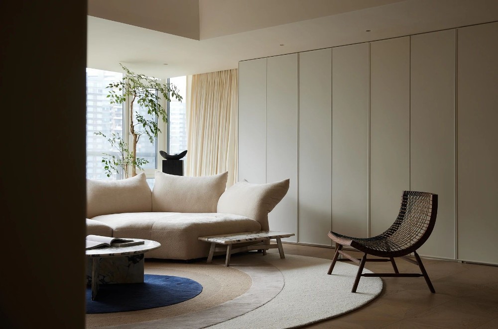 Simple European style collocation