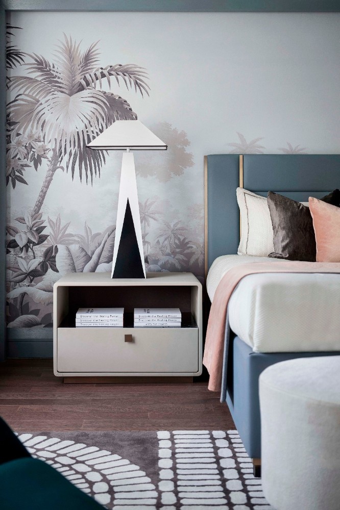 Simple European style collocation