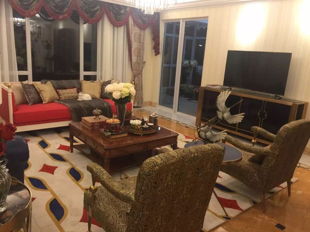 Simple European style collocation