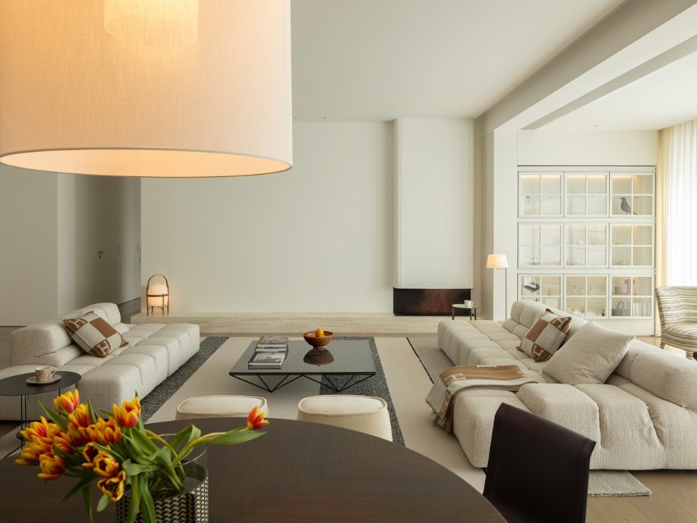 Cream style collocation