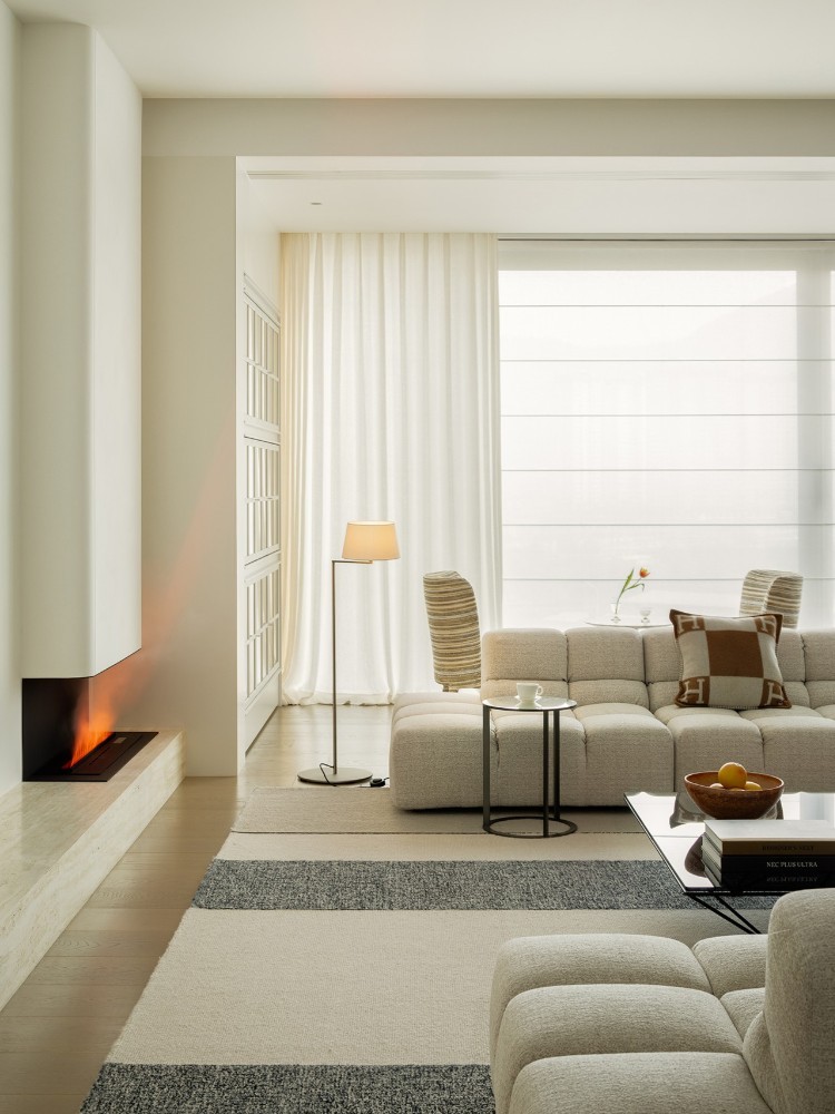 Cream style collocation