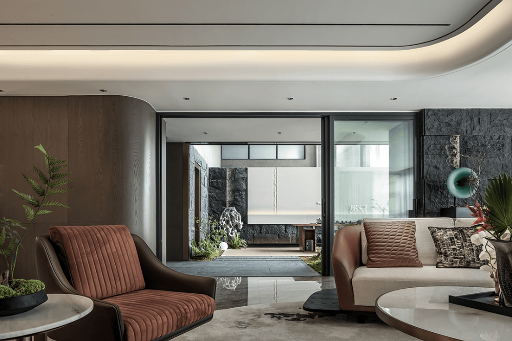 Light luxury style collocation