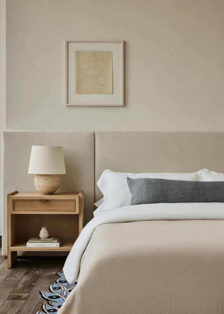 Light luxury style collocation