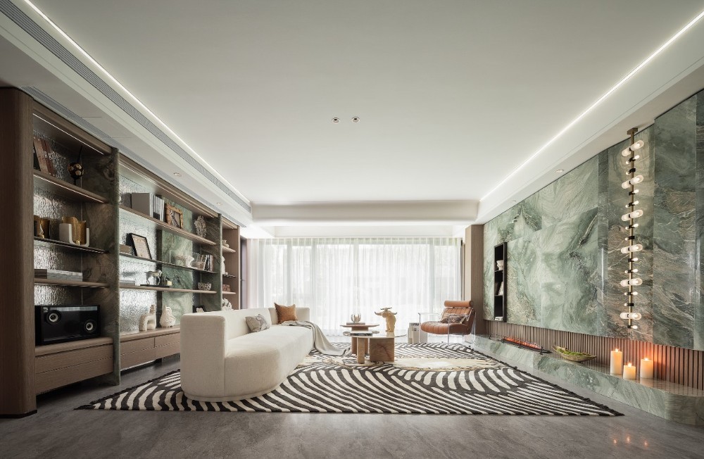 Light luxury style collocation