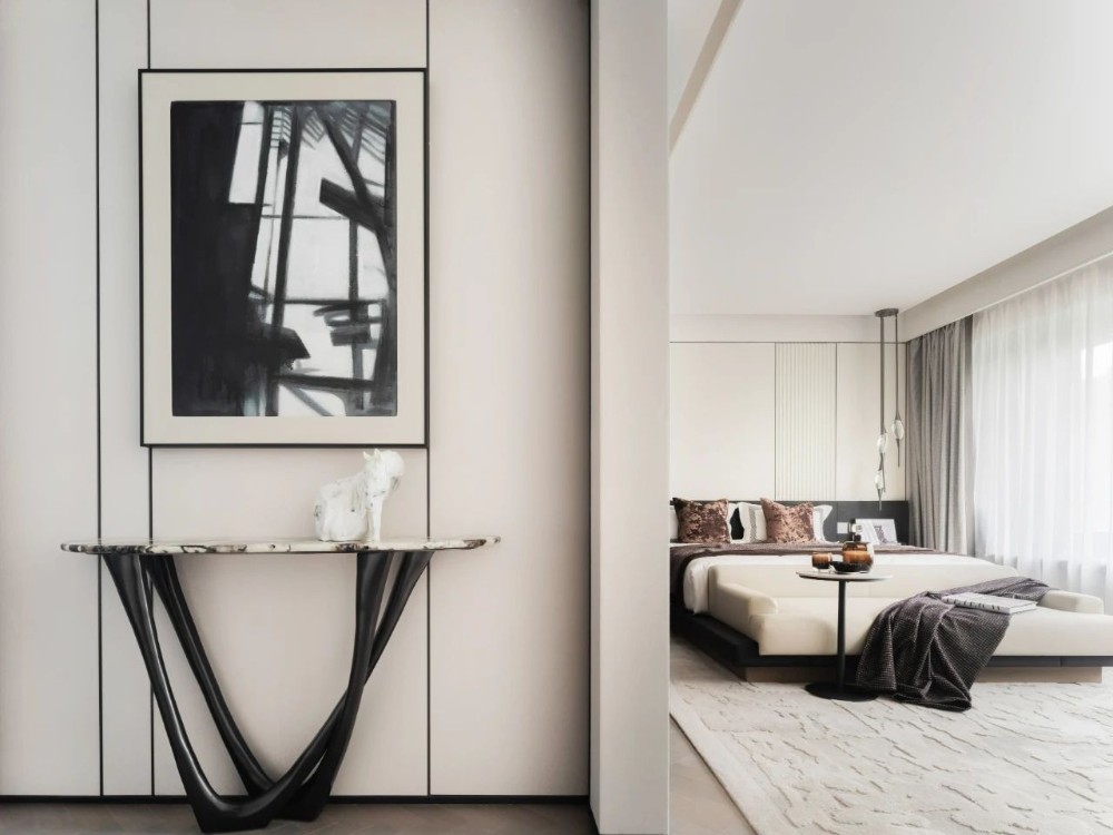 Light luxury style collocation