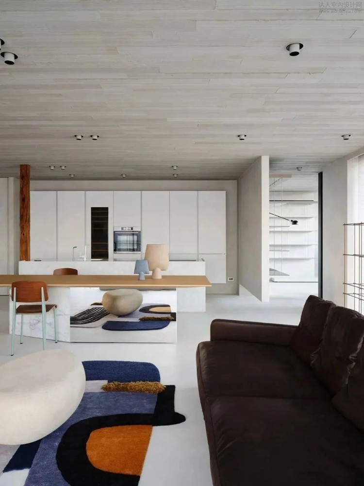 Minimalist style matching