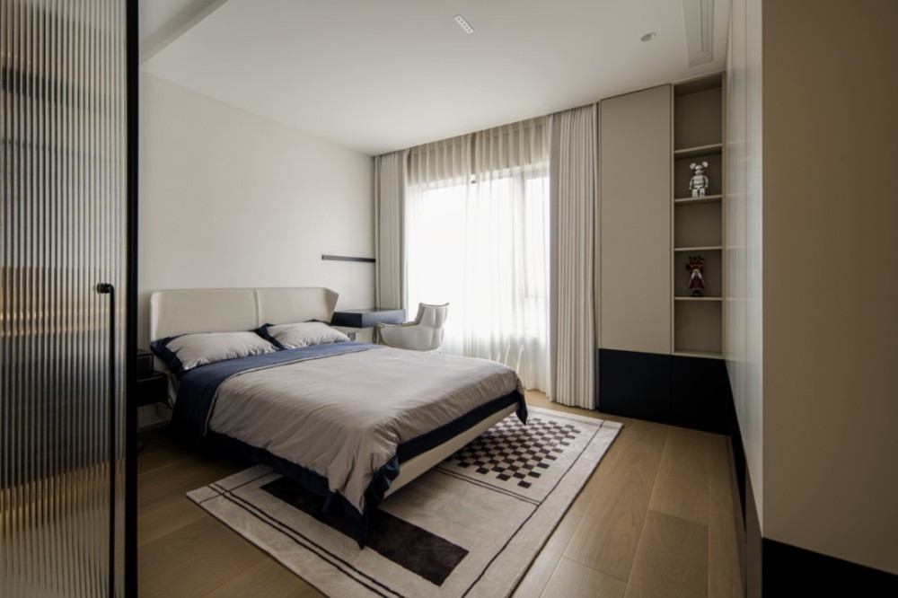 Minimalist style matching