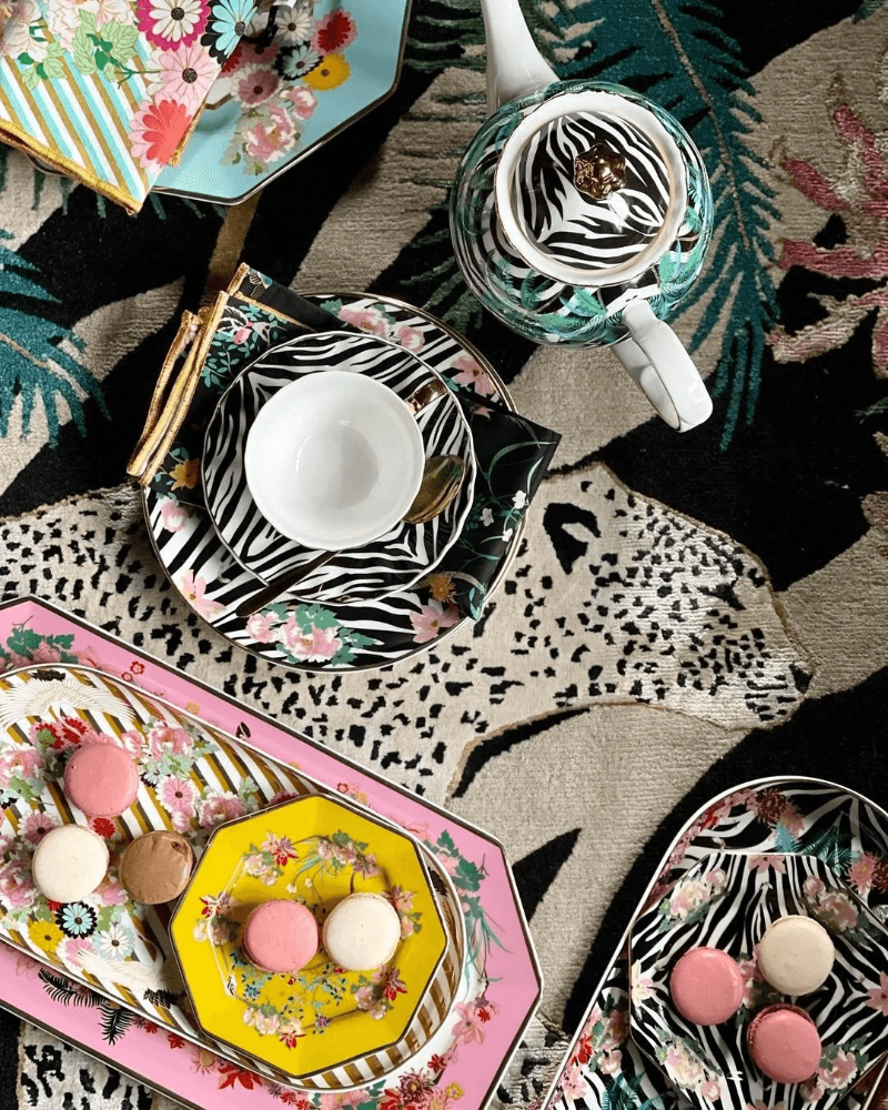 Retro style collocation