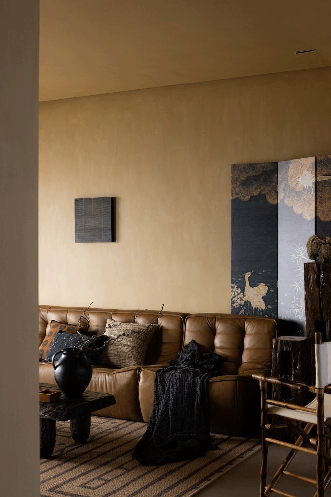 Medieval style match;