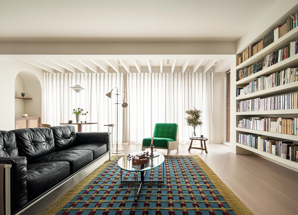 Medieval style match;