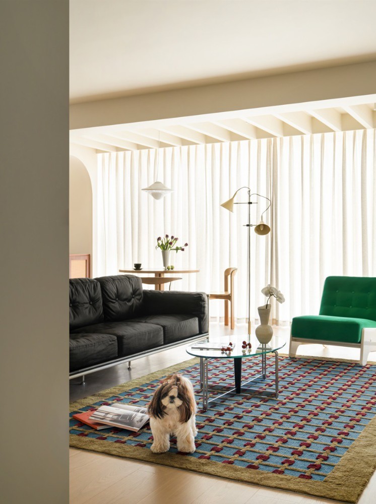 Medieval style match;