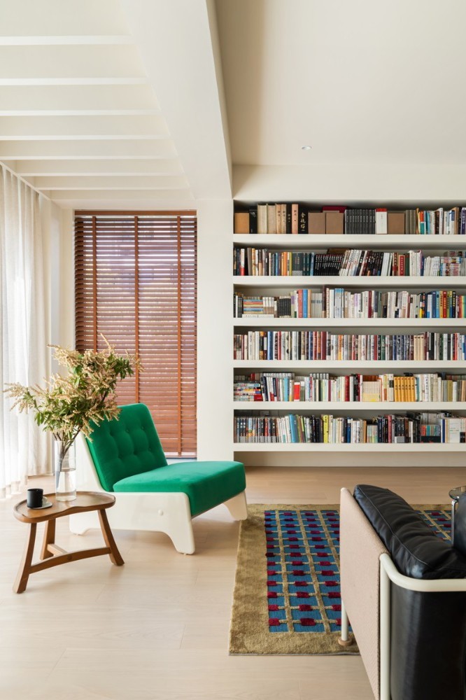 Medieval style match;