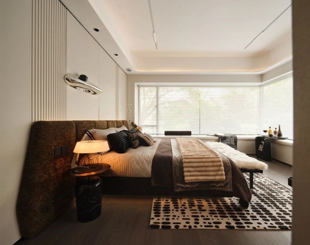 Medieval style match;