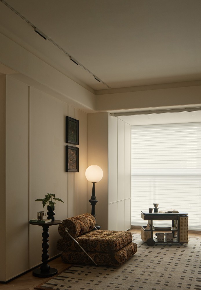 Medieval style match;