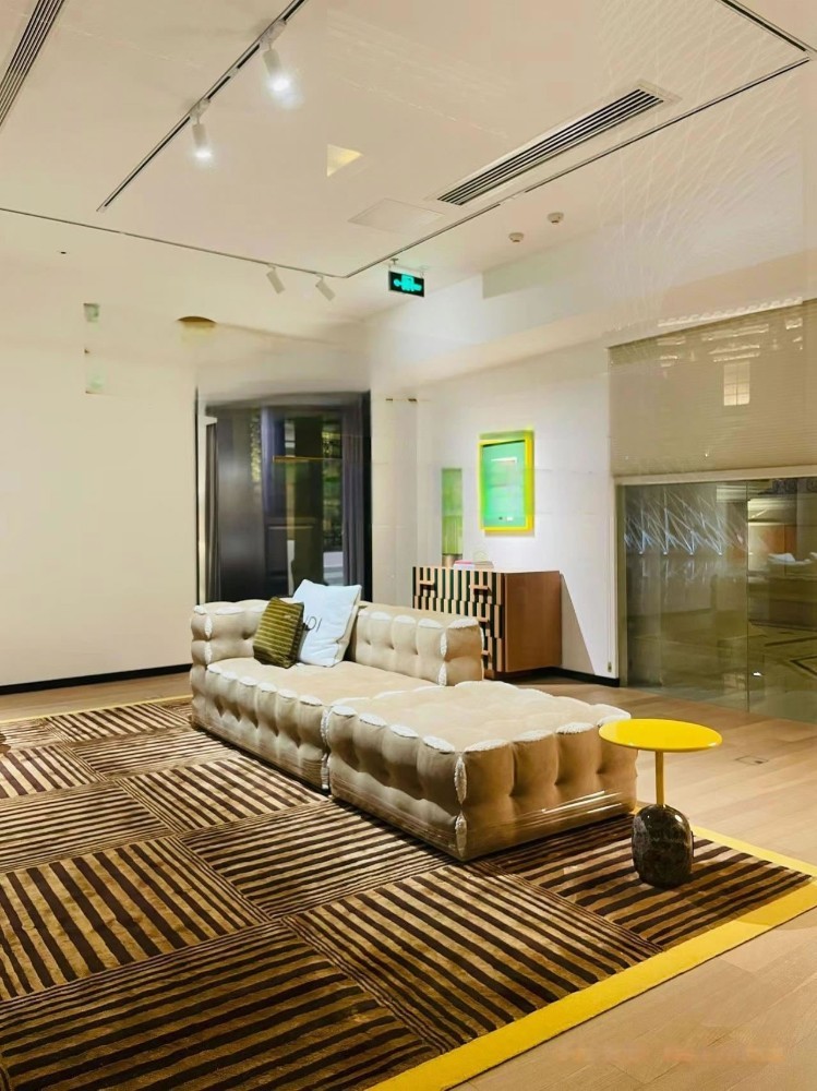 Medieval style match;