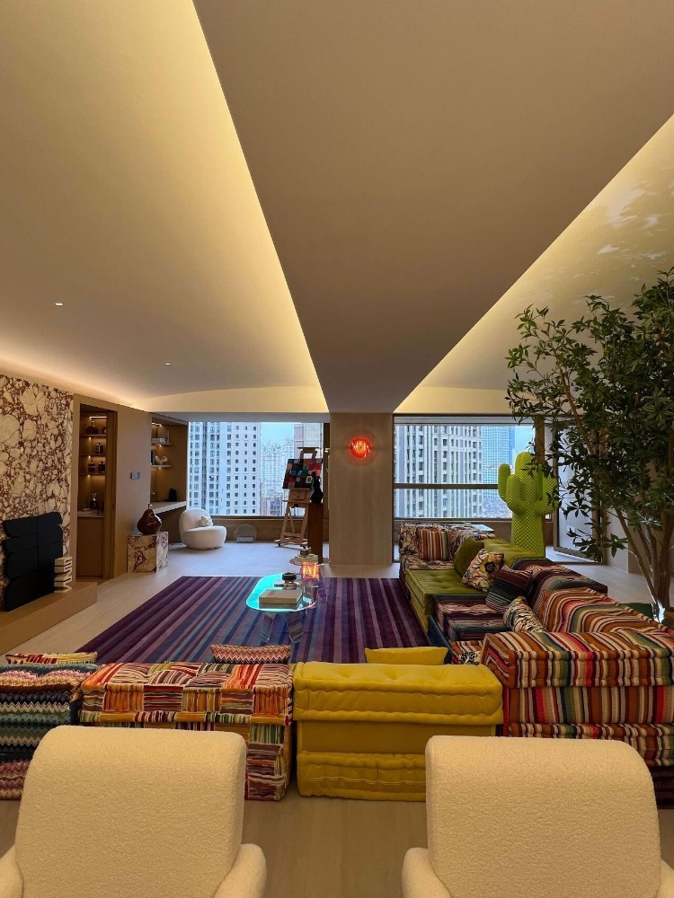 Medieval style match;