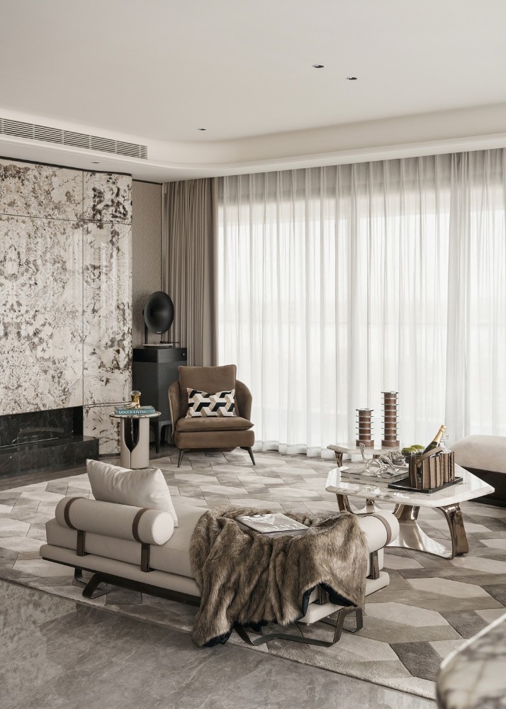 Light luxury style collocation