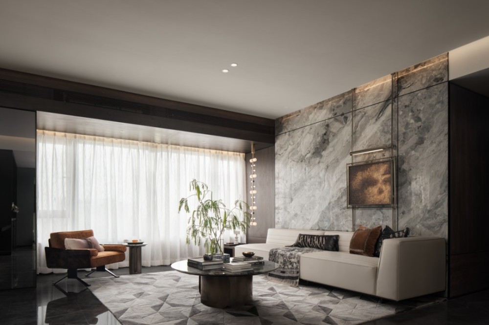 Light luxury style collocation