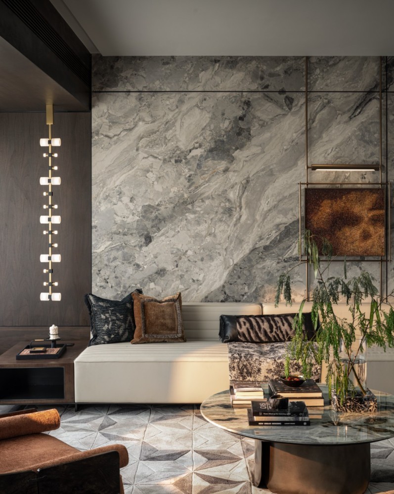 Light luxury style collocation