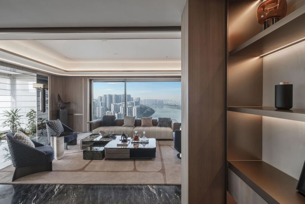 Light luxury style collocation