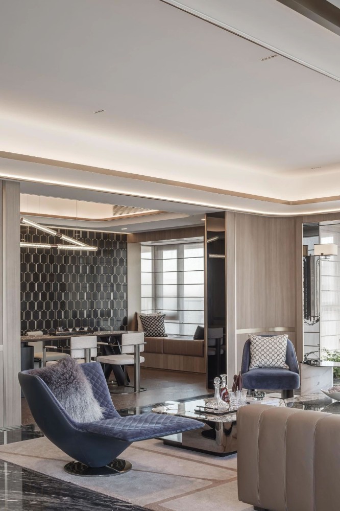 Light luxury style collocation