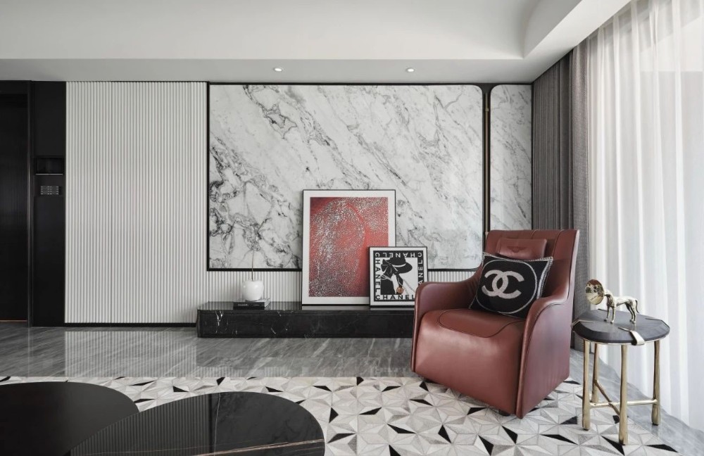 Light luxury style collocation