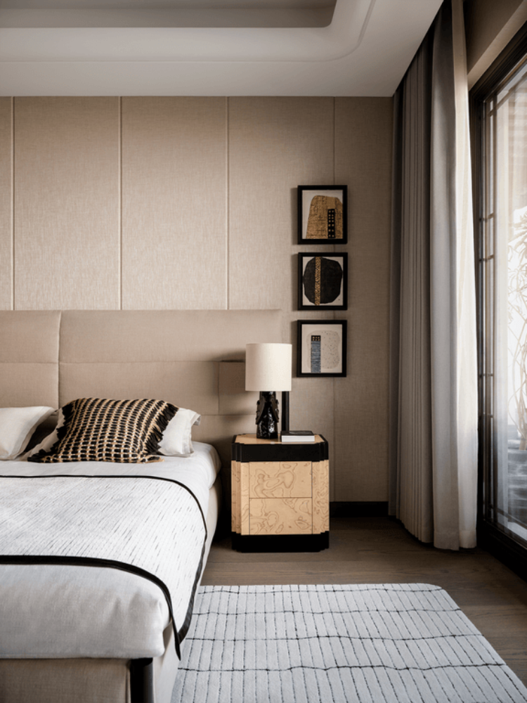 Light luxury style collocation