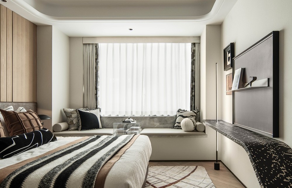 Light luxury style collocation