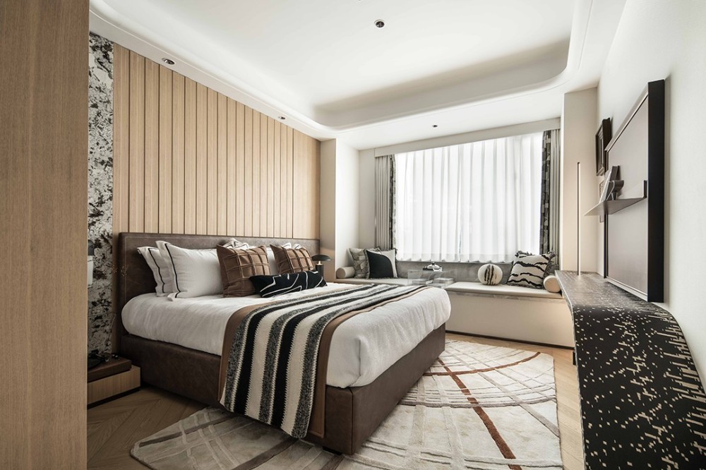 Light luxury style collocation