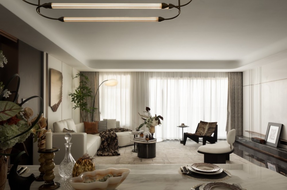 Light luxury style collocation