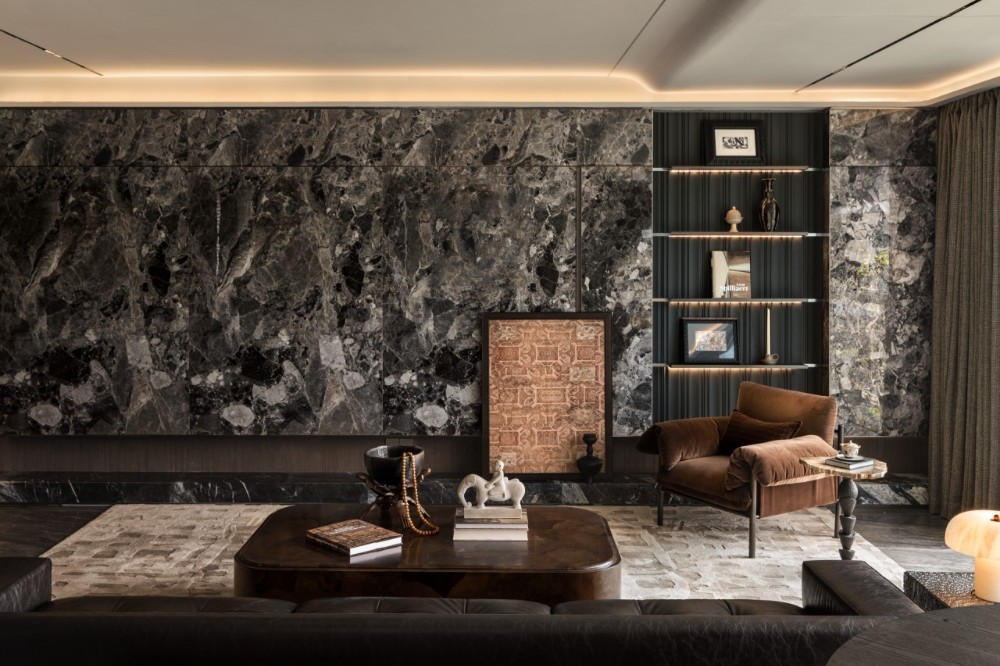 Light luxury style collocation